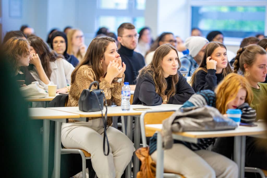 etudiants ESSLIL université catholique de Lille